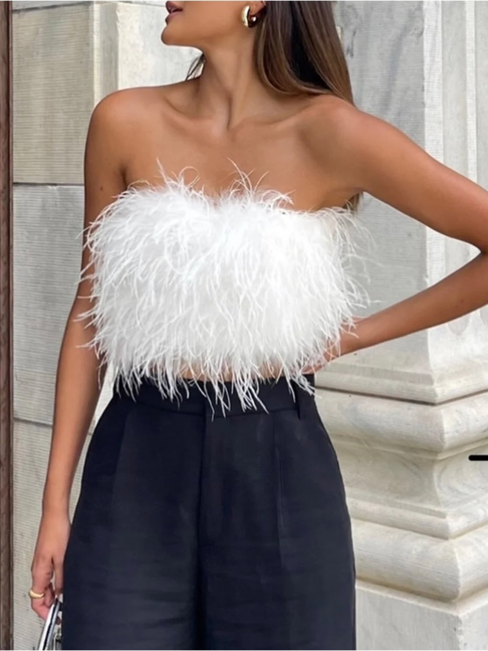 12th Tribe Chanel White Faux Feather Top - Picture 2 of 10